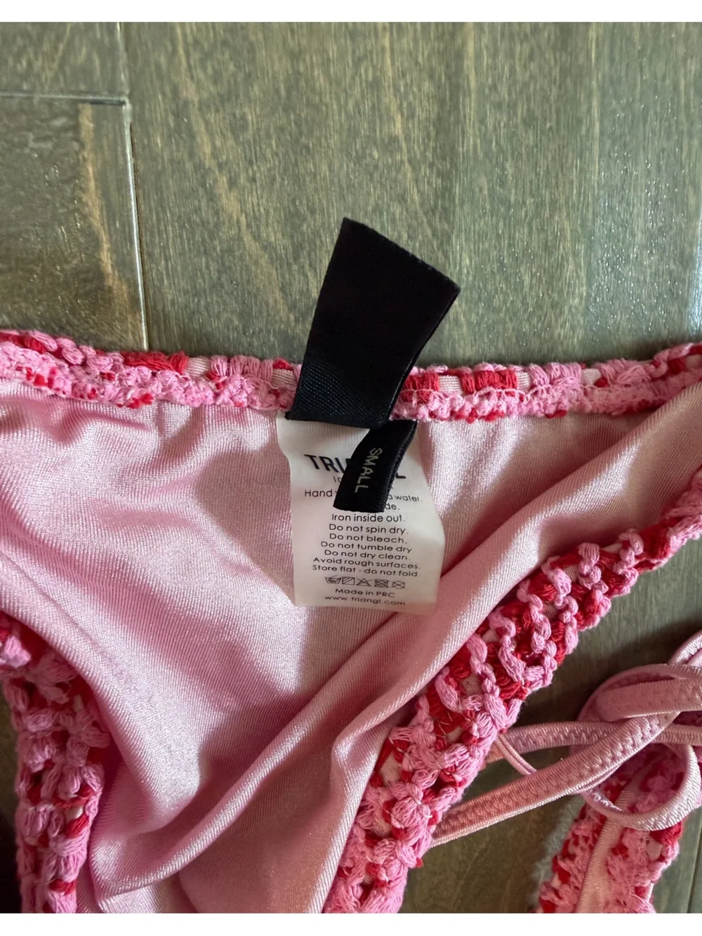 triangl swimwear Pink Crochet Tie-Side Bikini. Top Size LARGE Bottom size SMALL